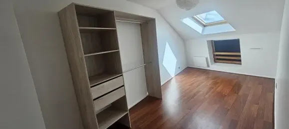 Dúplex de 2 dormitorios en Lille, France No. 354812 7