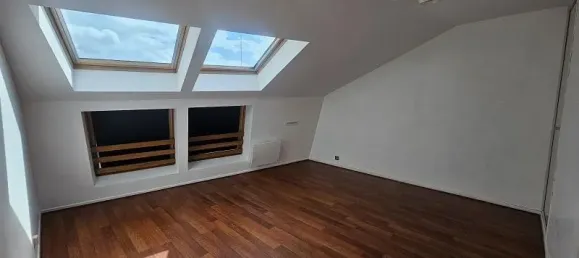 Dúplex de 2 dormitorios en Lille, France No. 354812 6