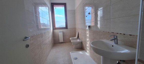 Casa de 20 divisões em San Severino Marche, Italy N.º 152903 19