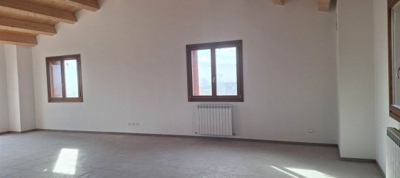 Casa de 20 divisões em San Severino Marche, Italy N.º 152903 27