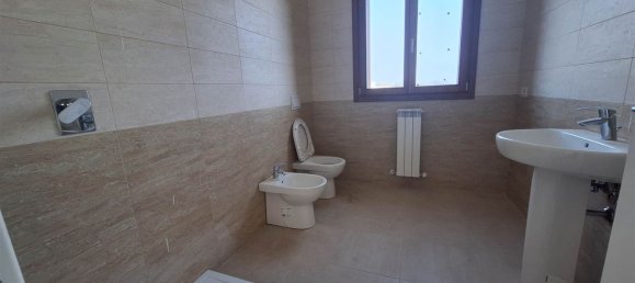 Casa de 20 divisões em San Severino Marche, Italy N.º 152903 20