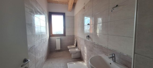 Casa de 20 divisões em San Severino Marche, Italy N.º 152903 42