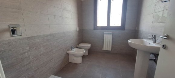 Casa de 20 divisões em San Severino Marche, Italy N.º 152903 44