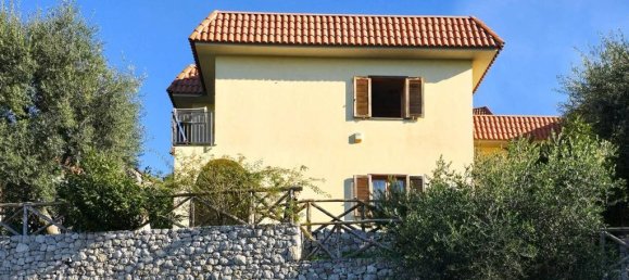 Apartamento de 3 dormitorios en Massa Lubrense, Italy No. 313163 26