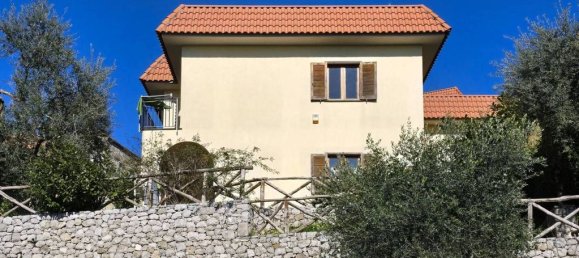 Apartamento de 3 dormitorios en Massa Lubrense, Italy No. 313163 3