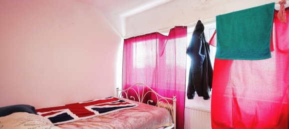 4 bedrooms House in Mitcham, United Kingdom No. 11602 13