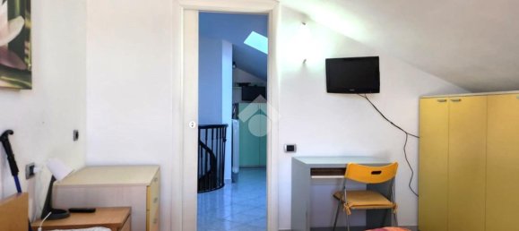 Квартира с 3 комнатами в Казореццо, Италия № 101986 26