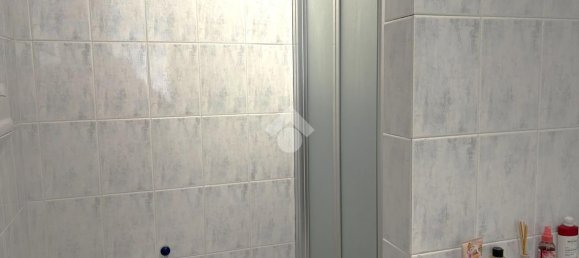 Квартира с 3 комнатами в Казореццо, Италия № 101986 16