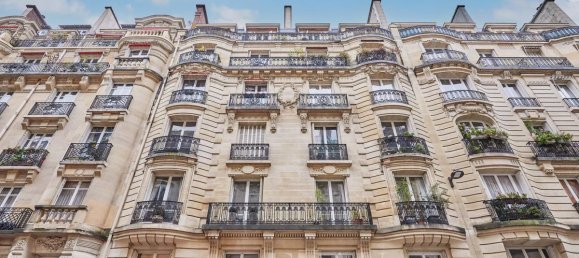 3 bedrooms Apartment in Paris, France No. 161997 12