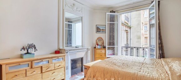 3 bedrooms Apartment in Paris, France No. 161997 4