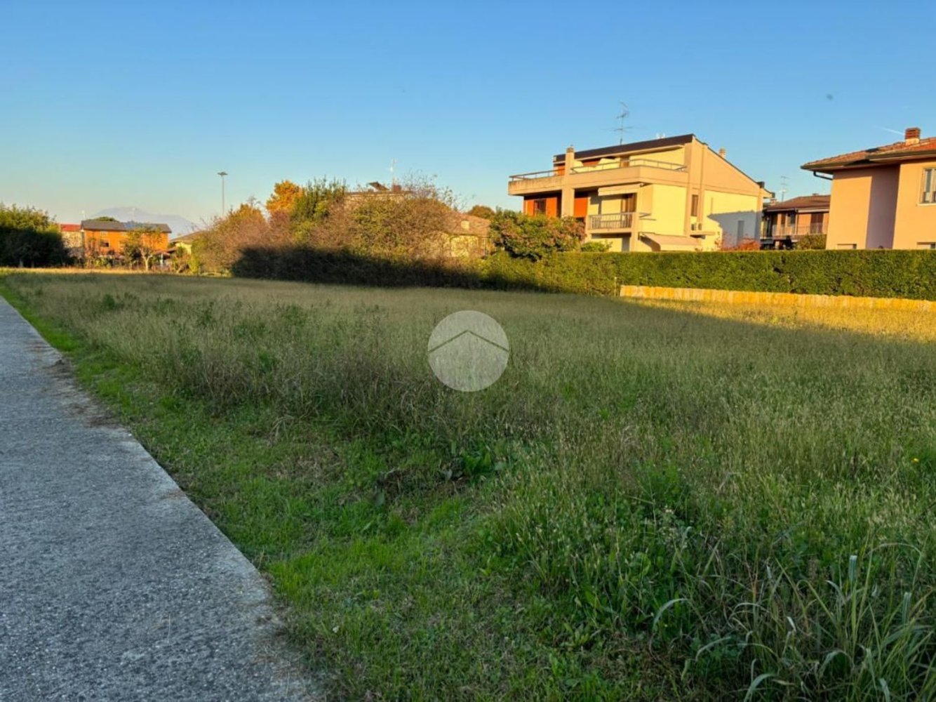 Terrain à Desenzano del Garda, Italy 957m² No. 133315