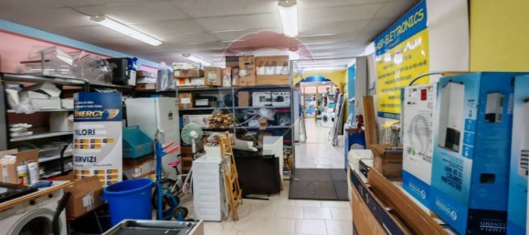 2-Zimmer Gewerbliche Immobilie in Recanati, Italy, Nr. 356207 19