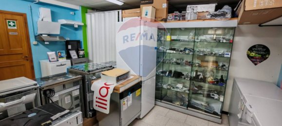 2-Zimmer Gewerbliche Immobilie in Recanati, Italy, Nr. 356207 13