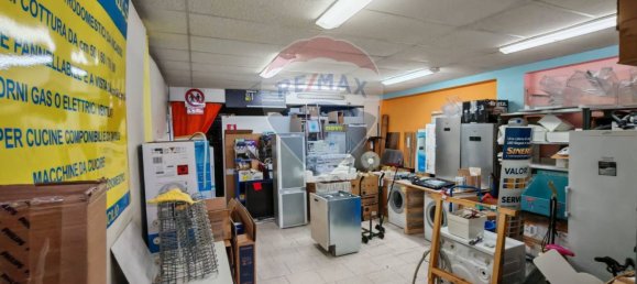 2-Zimmer Gewerbliche Immobilie in Recanati, Italy, Nr. 356207 21
