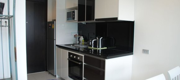 Apartamento com 1 quarto em condomínio em Bang Lamung, Thailand N.º 11938 8