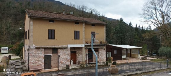 8 rooms House in Assisi, Italy No. 131770 2