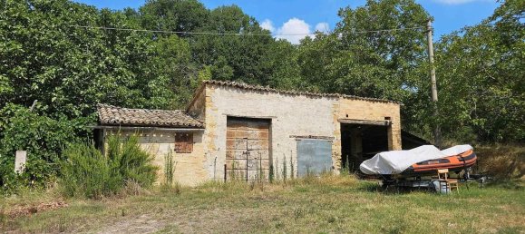 957m² Land in San Severino Marche, Italy No. 274934 29