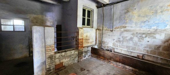 957m² Land in San Severino Marche, Italy No. 274934 4