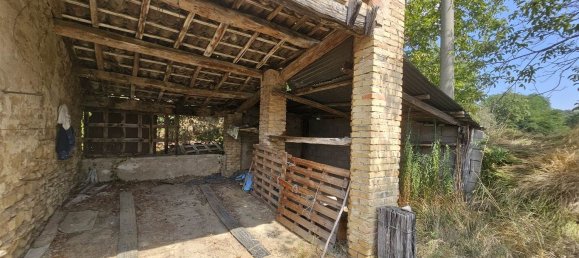 957m² Land in San Severino Marche, Italy No. 274934 25