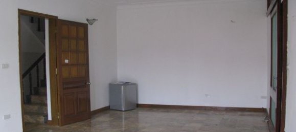 Villa de 4 dormitorios en Tay Ho, Vietnam No. 5719 16