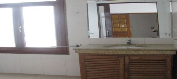 Villa de 4 dormitorios en Tay Ho, Vietnam No. 5719 19