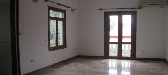 Villa de 4 dormitorios en Tay Ho, Vietnam No. 5719 17