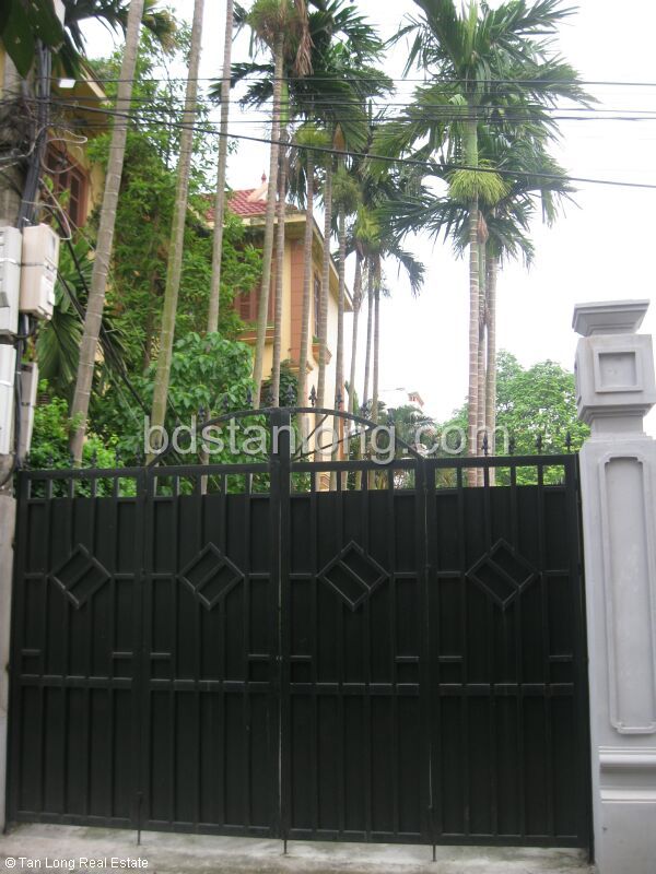 Villa de 4 dormitorios en Tay Ho, Vietnam No. 5719