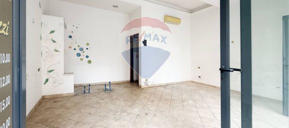 1 room Commercial property in Rome, Italy No. 114535 6