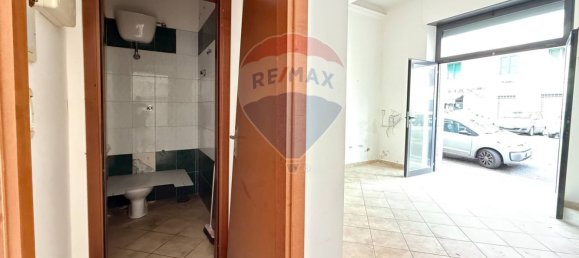 1 room Commercial property in Rome, Italy No. 114535 8