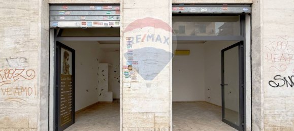 1 room Commercial property in Rome, Italy No. 114535 11