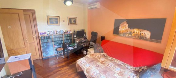 Квартира с 3 комнатами в Рим, Италия № 32584 9