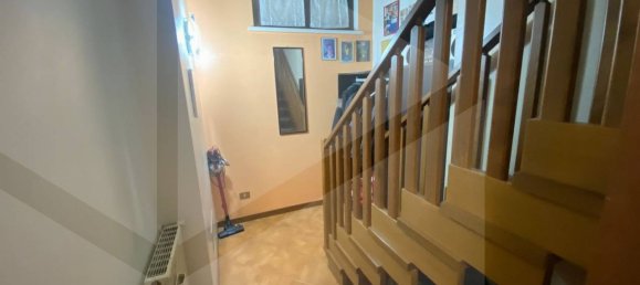 Квартира с 3 комнатами в Рим, Италия № 32584 11