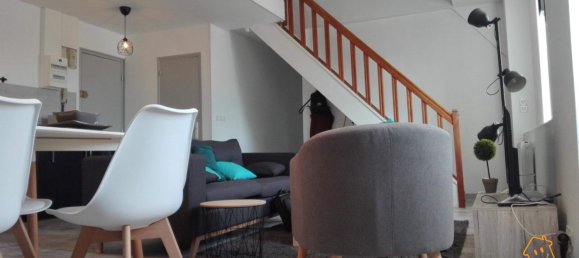 4 chambres Duplex à Bourges, France No. 77407 3