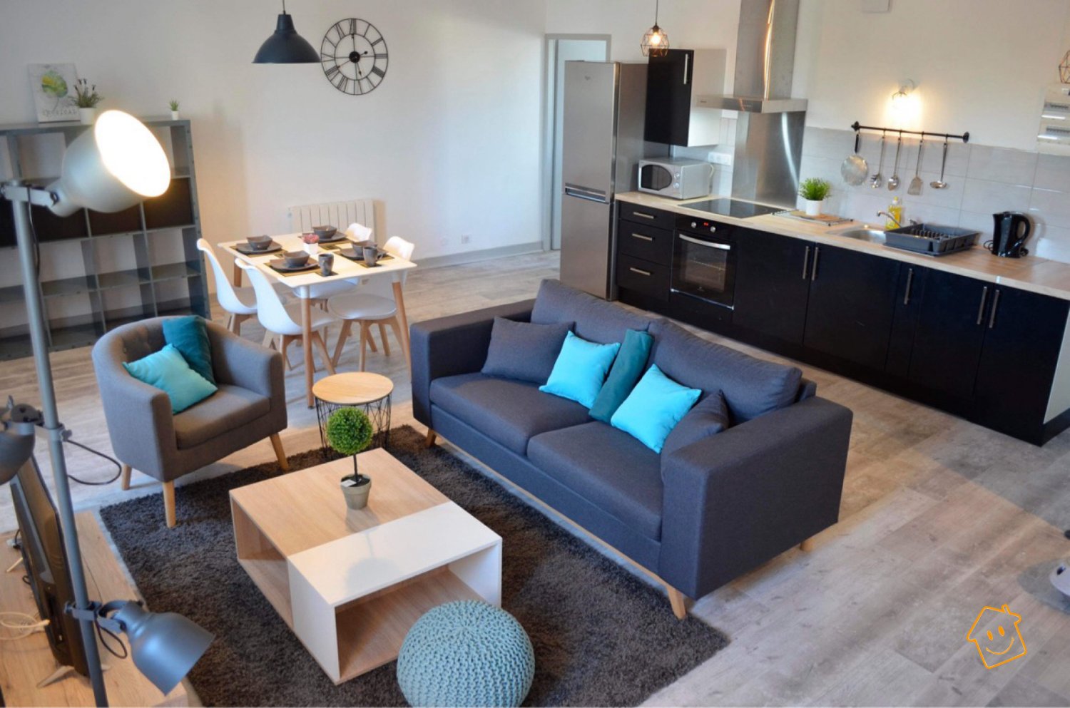 4 chambres Duplex à Bourges, France No. 77407