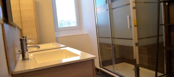 4 chambres Duplex à Bourges, France No. 77407 8