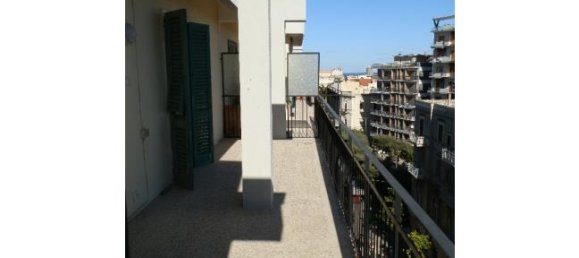 Ático de 4 dormitorios en Bisceglie, Italy No. 252657 4