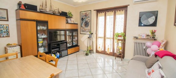 3 rooms Apartment in Turin, Italy No. 15074 9