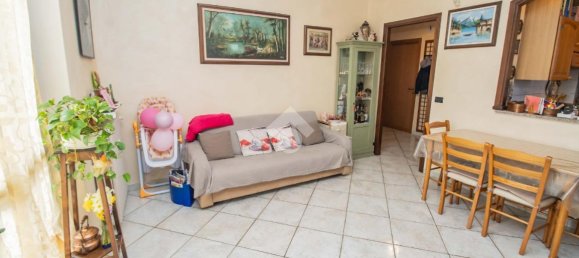 3 rooms Apartment in Turin, Italy No. 15074 6