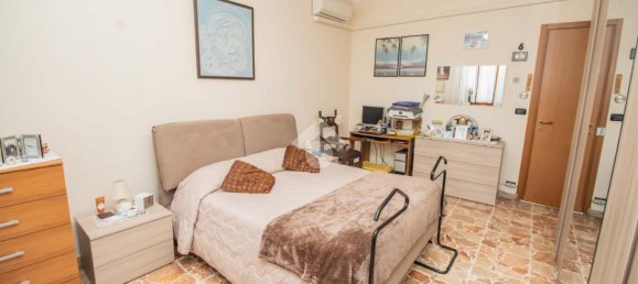 3 rooms Apartment in Turin, Italy No. 15074 22