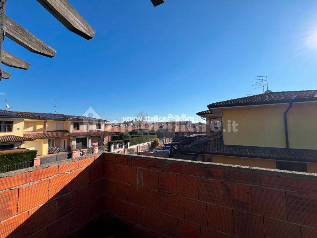 3 Schlafzimmer Villa in Curtatone, Italy, Nr. 353798