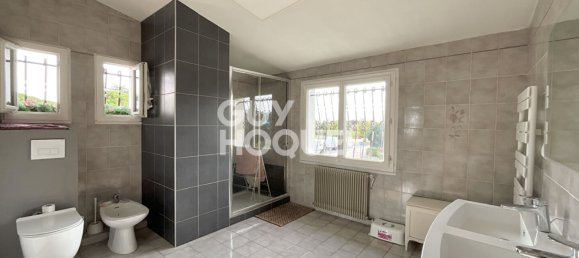 5 bedrooms House in Haute-Garonne, France No. 349605 13