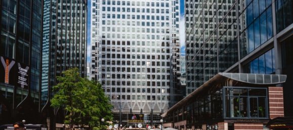 Studio in Canary Wharf, United Kingdom No. 3434 35