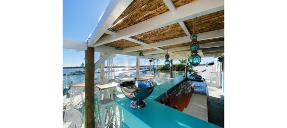 142m² Commercial property in Tavira, Portugal No. 206104 31