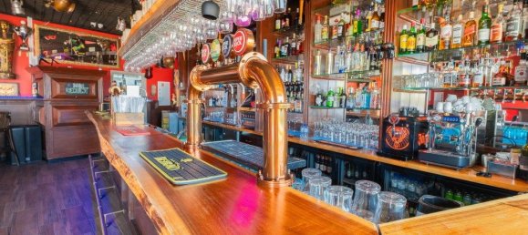 142m² Commercial property in Tavira, Portugal No. 206104 21