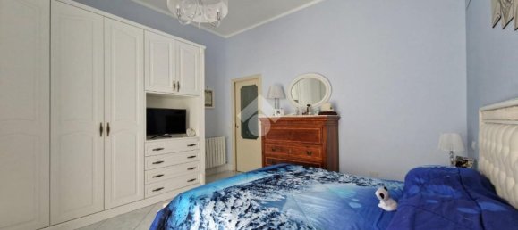 3 rooms Apartment in Naples, Italy No. 52478 15