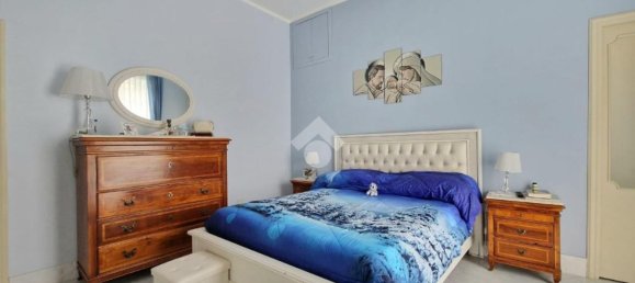 3 rooms Apartment in Naples, Italy No. 52478 16