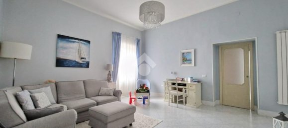 3 rooms Apartment in Naples, Italy No. 52478 13