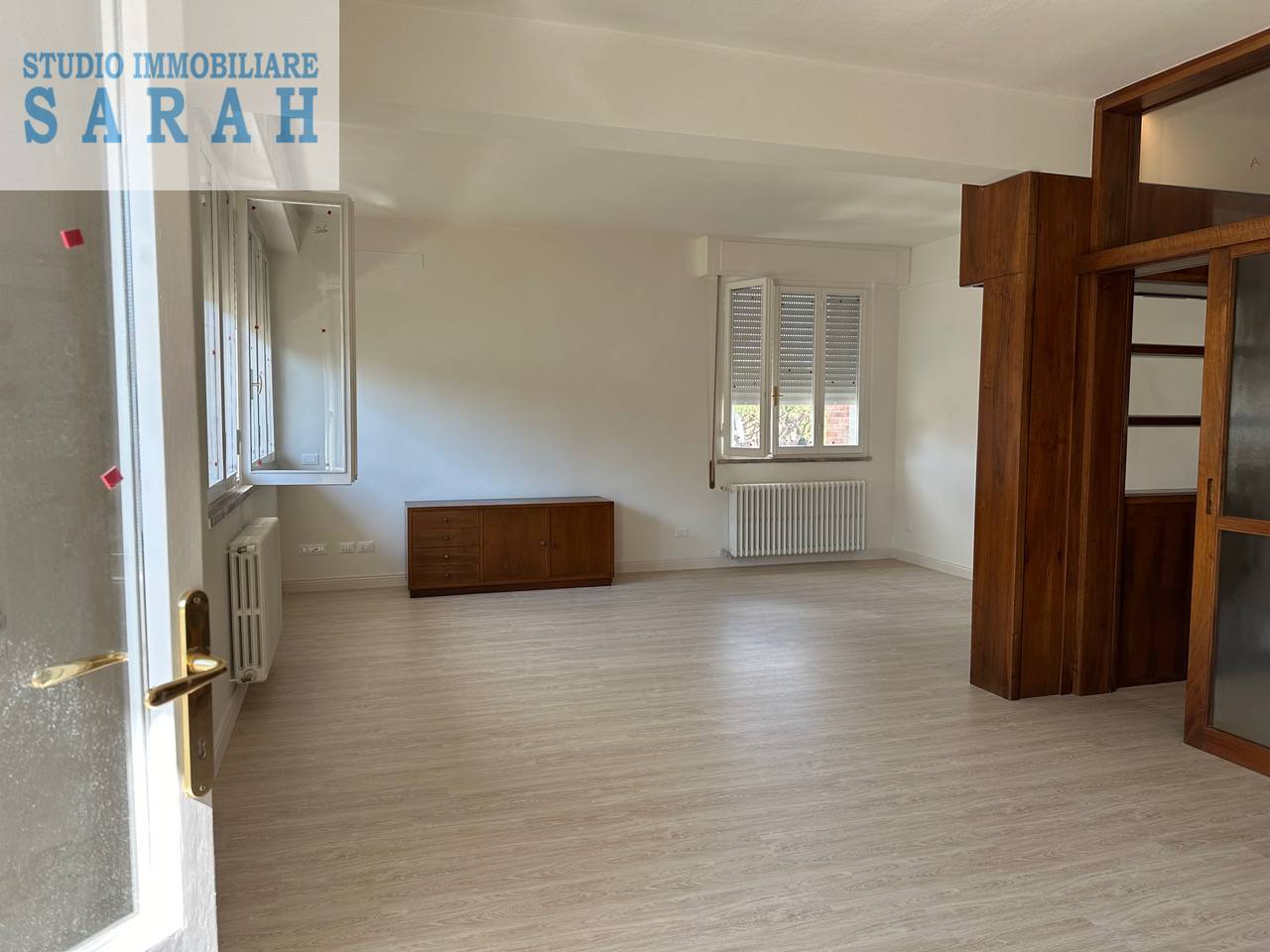 Ático de 3 dormitorios en Viareggio, Italy No. 40639