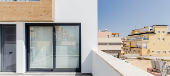 3 bedrooms Townhouse in Guardamar del Segura, Spain No. 2424 23