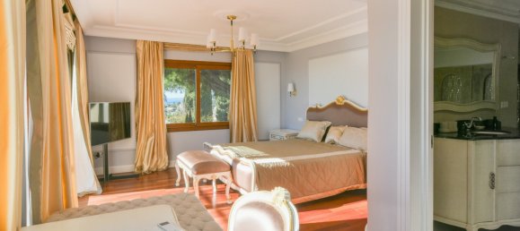 Villa de 5 dormitorios en Marbella, Spain No. 4732 20